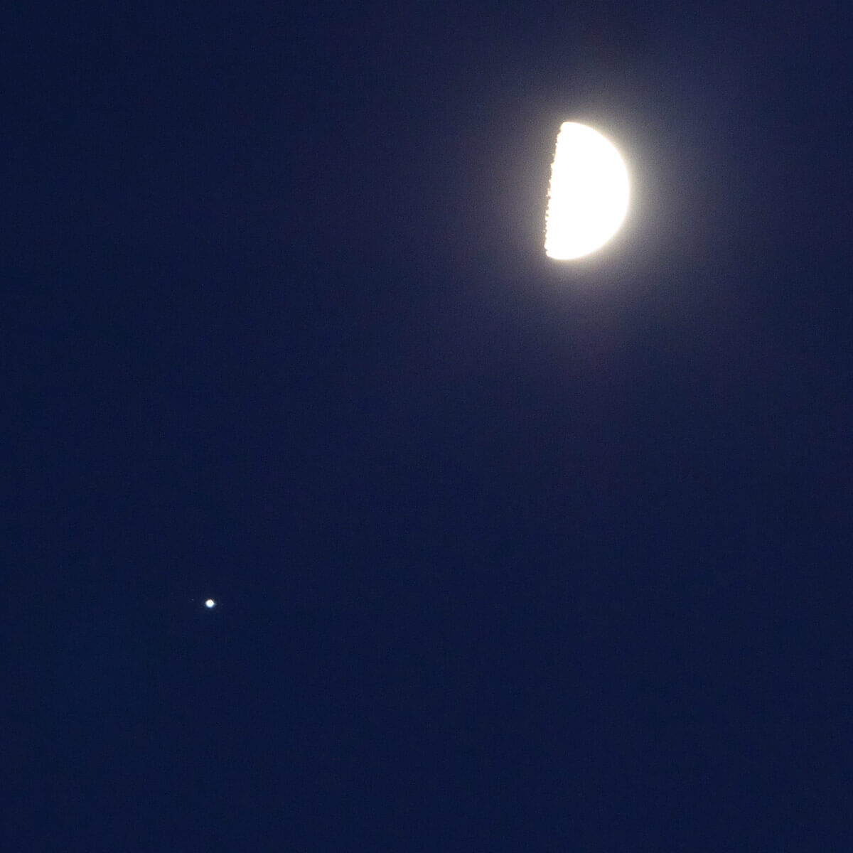 Moon-Jupiter Conjunction (Zoomed) - 18 Jan 2024