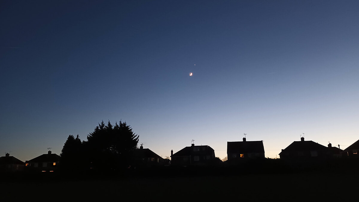 Moon-Venus Conjunction Wide Angle View - 03 Jan 2025