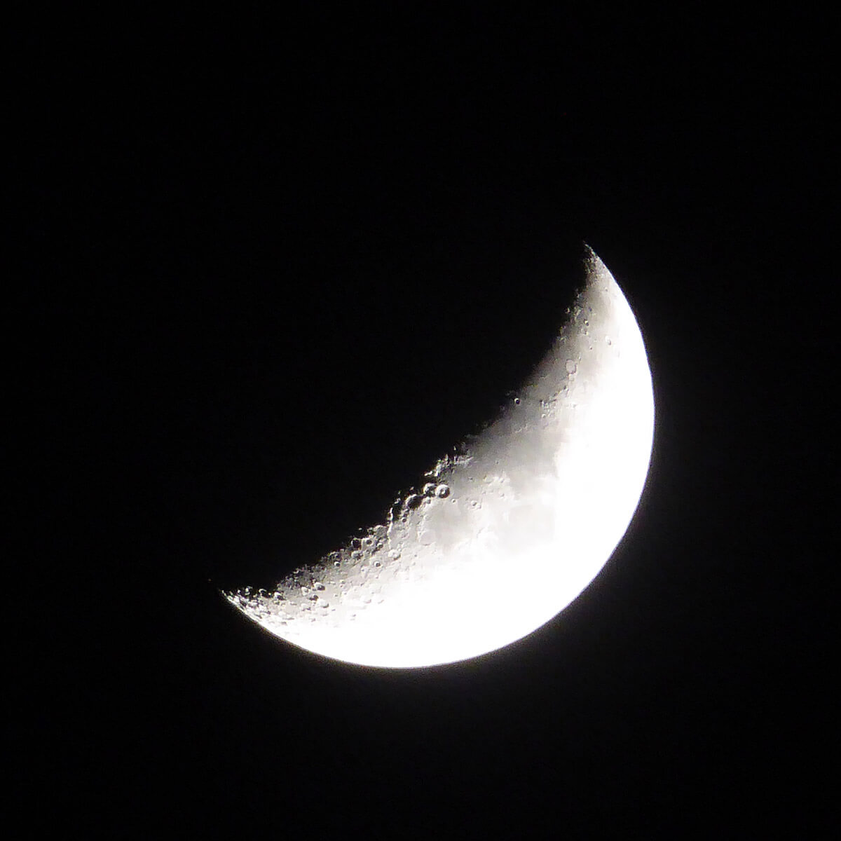 Moon First Quarter - 04 Apr 2025