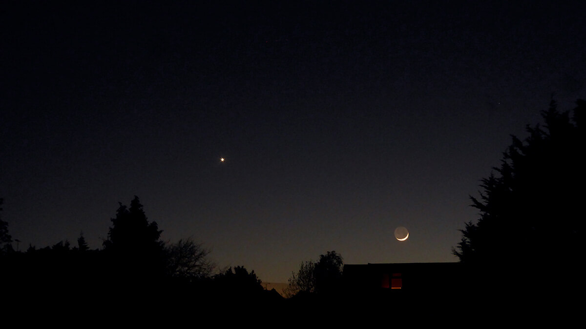 Venus-Moon Conjunction - 18 Apr 2026