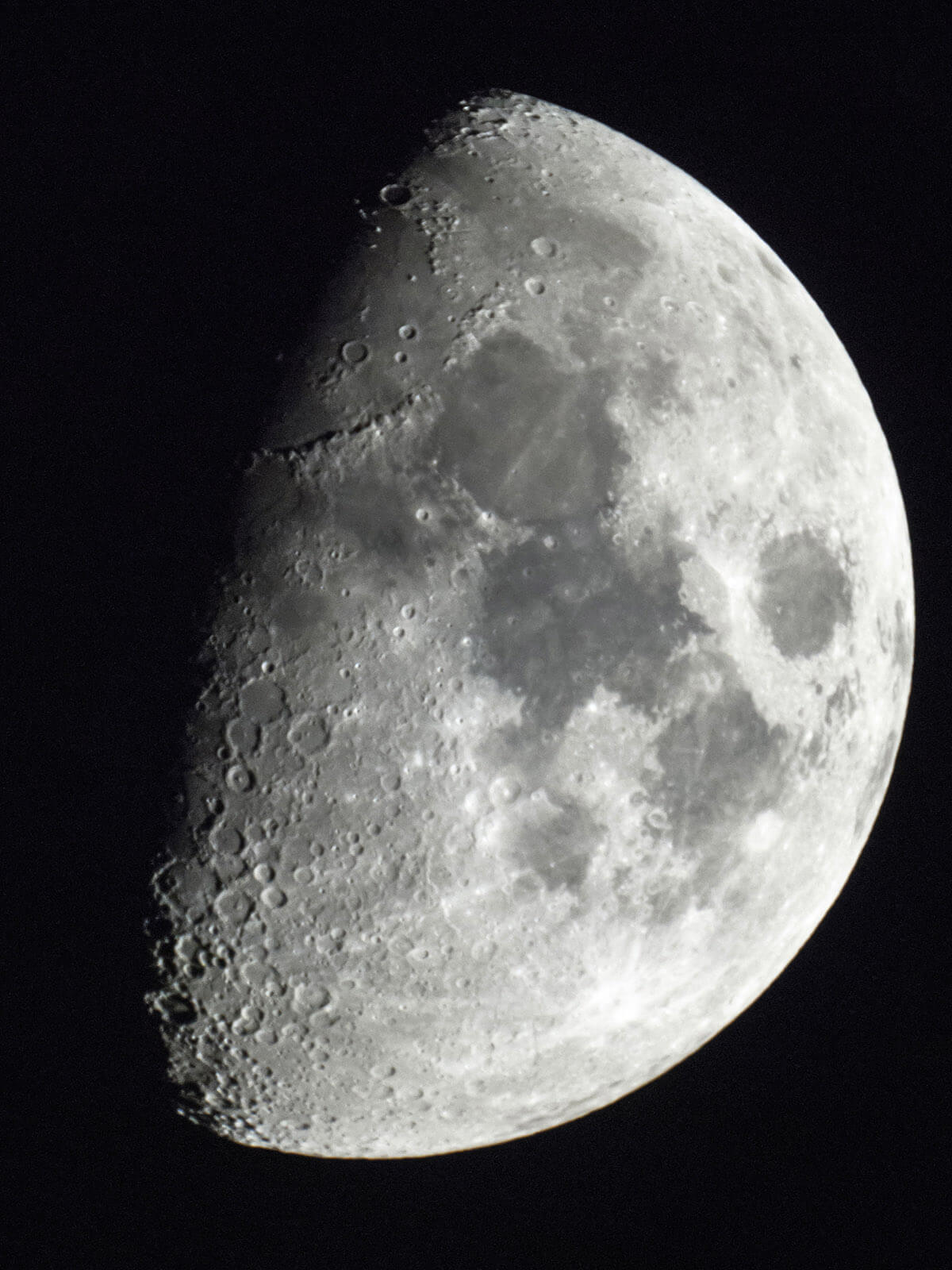 Luna (Moon)