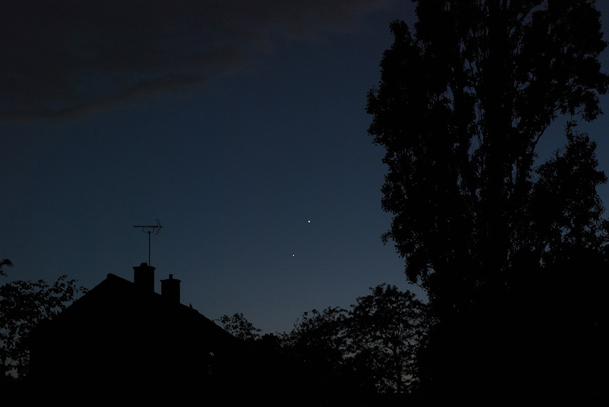 Venus-Jupiter Conjunction - 09 Jun 2026